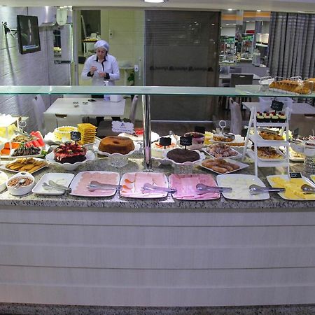 Aj Hotel Chapeco - Facil Acesso Patio Shopping E Rotula Da Bandeira Екстериор снимка