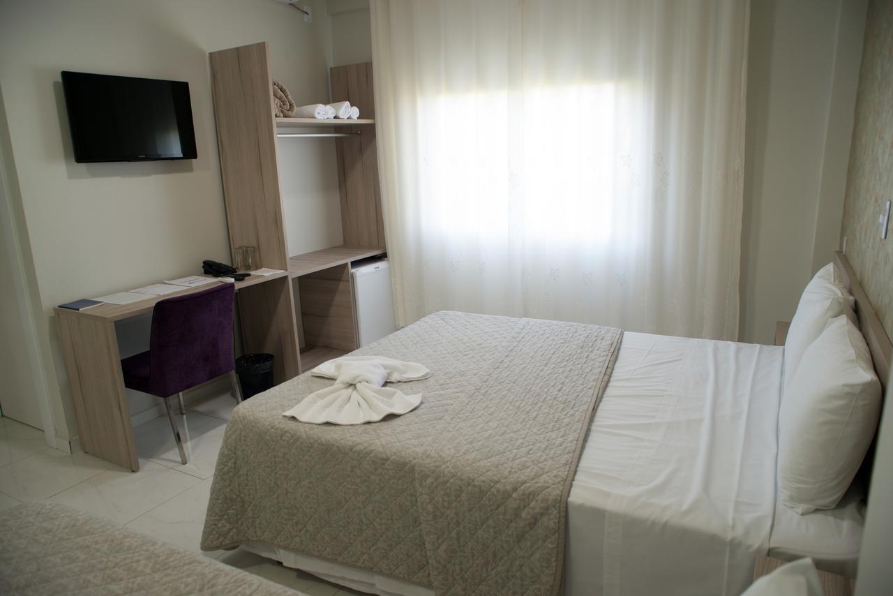 Aj Hotel Chapeco - Facil Acesso Patio Shopping E Rotula Da Bandeira Екстериор снимка